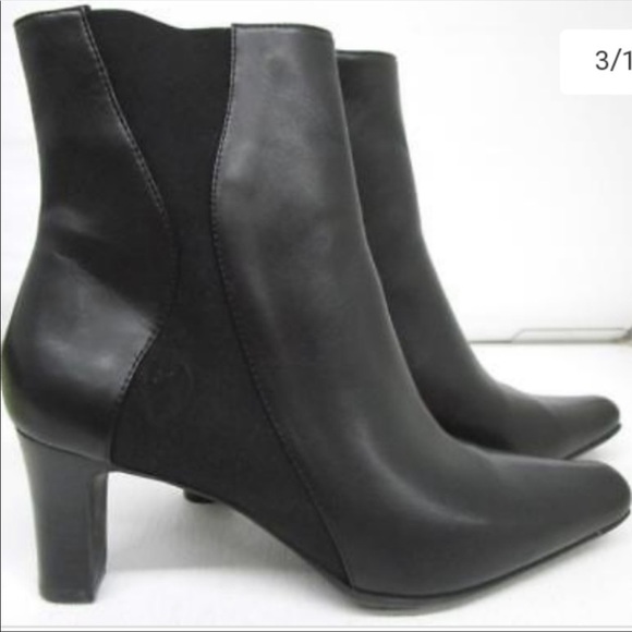 Liz Claiborne Shoes - Liz Claiborne Lynn boots size 7M